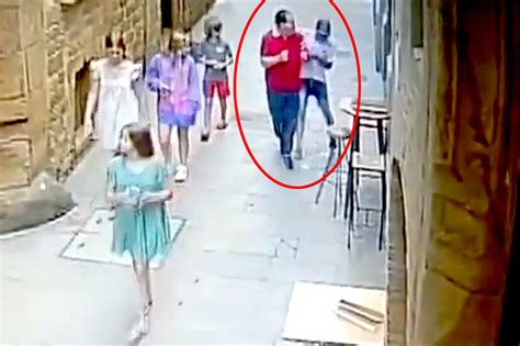 Video shows Barcelona tourist get watch stolen off his wrist